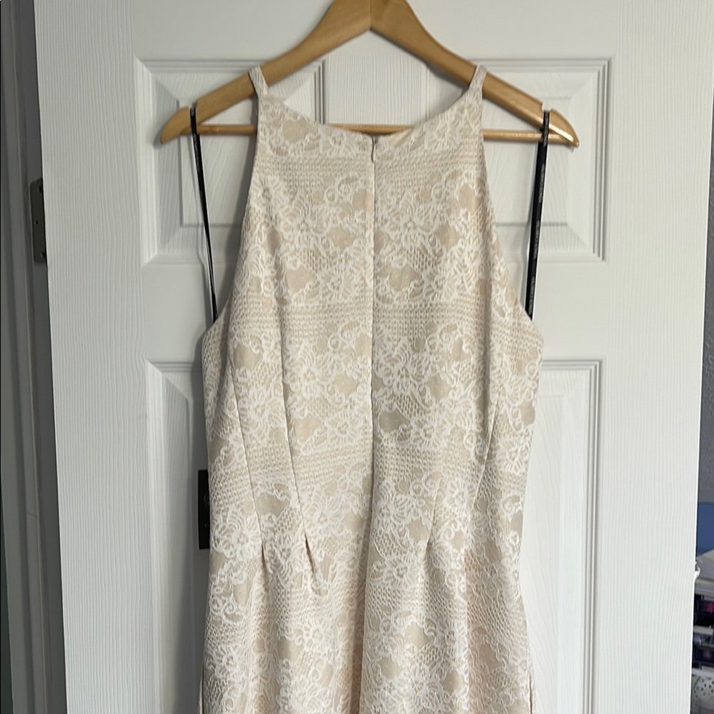 Vince Camuto Cream Lace Dress - Picture 6 of 10